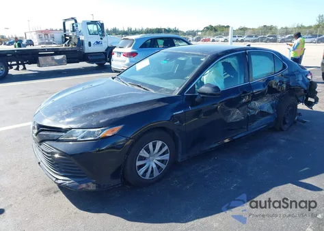 2020 Toyota Camry Le z USA, uszkodzony, nr VIN 4T1C31AK7LU527276